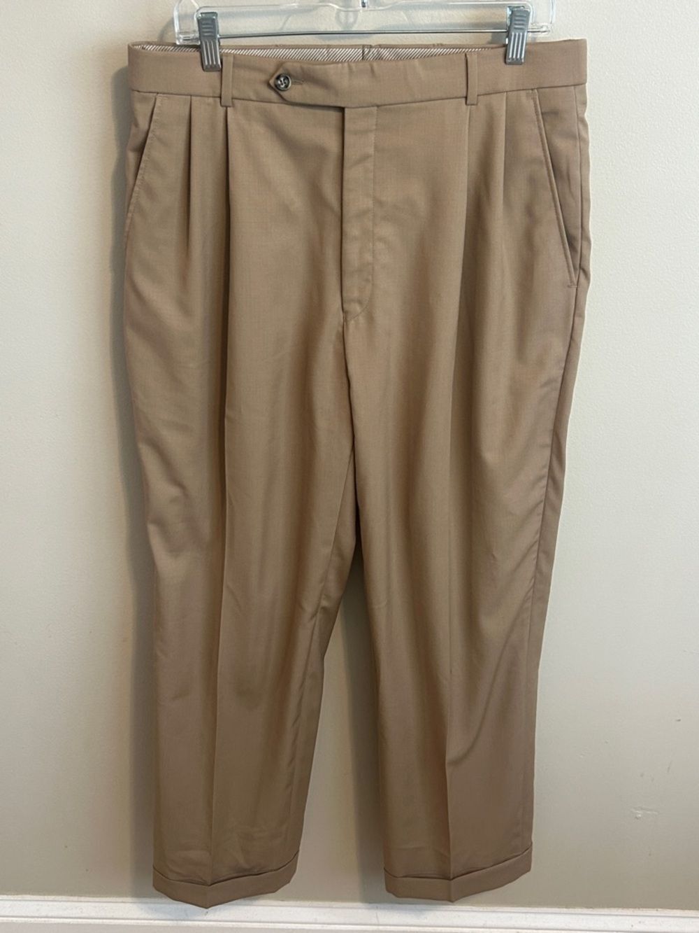 Neiman Marcus Men Wool Dress Pants 34 Khaki Pleated Cuffed Tan Suit Slacks
